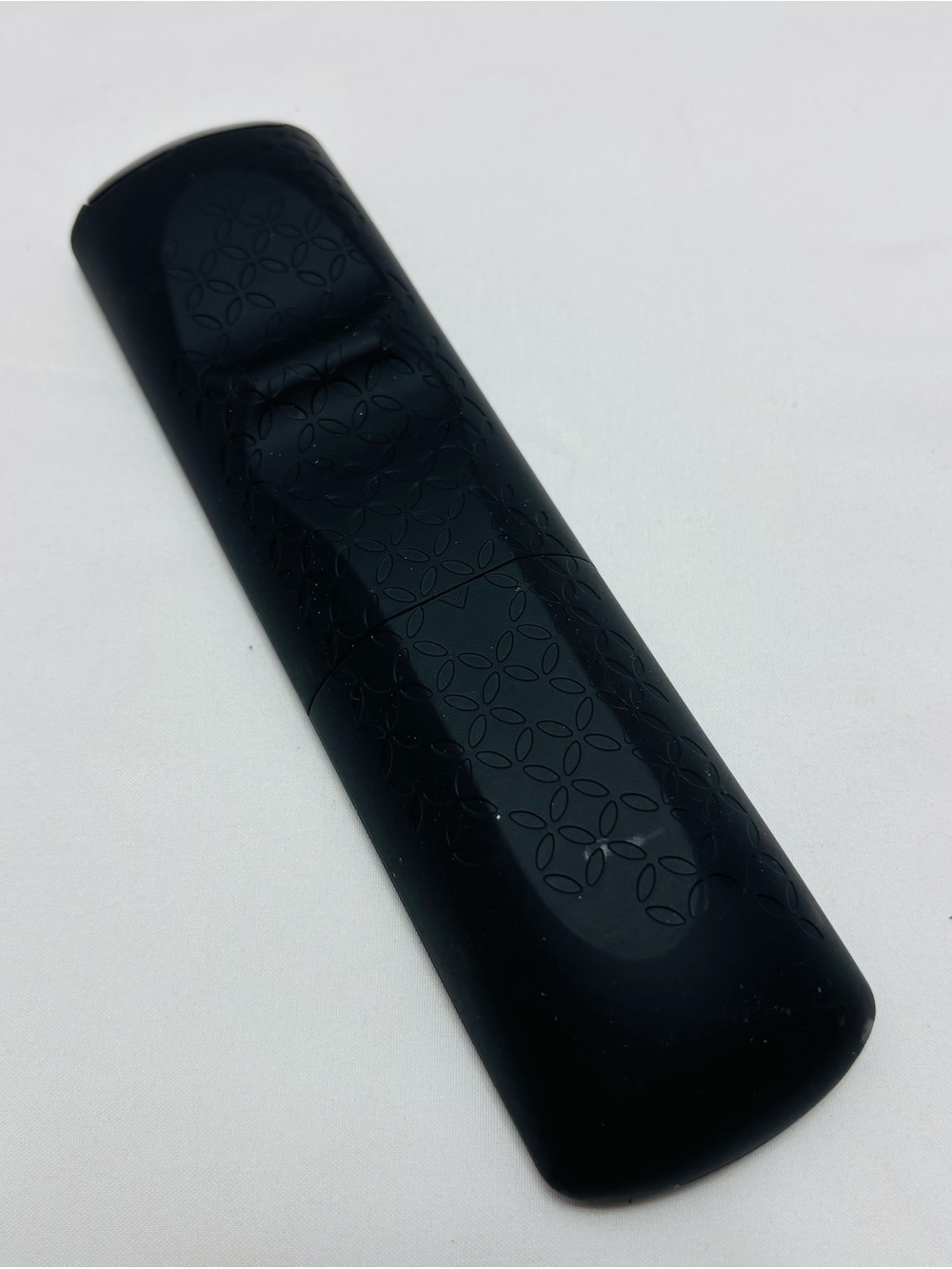 Black Universal Remote Control - Picture 2 of 2